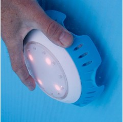 Foco proyector LED colores válvula retorno piscina Gre LEDRC